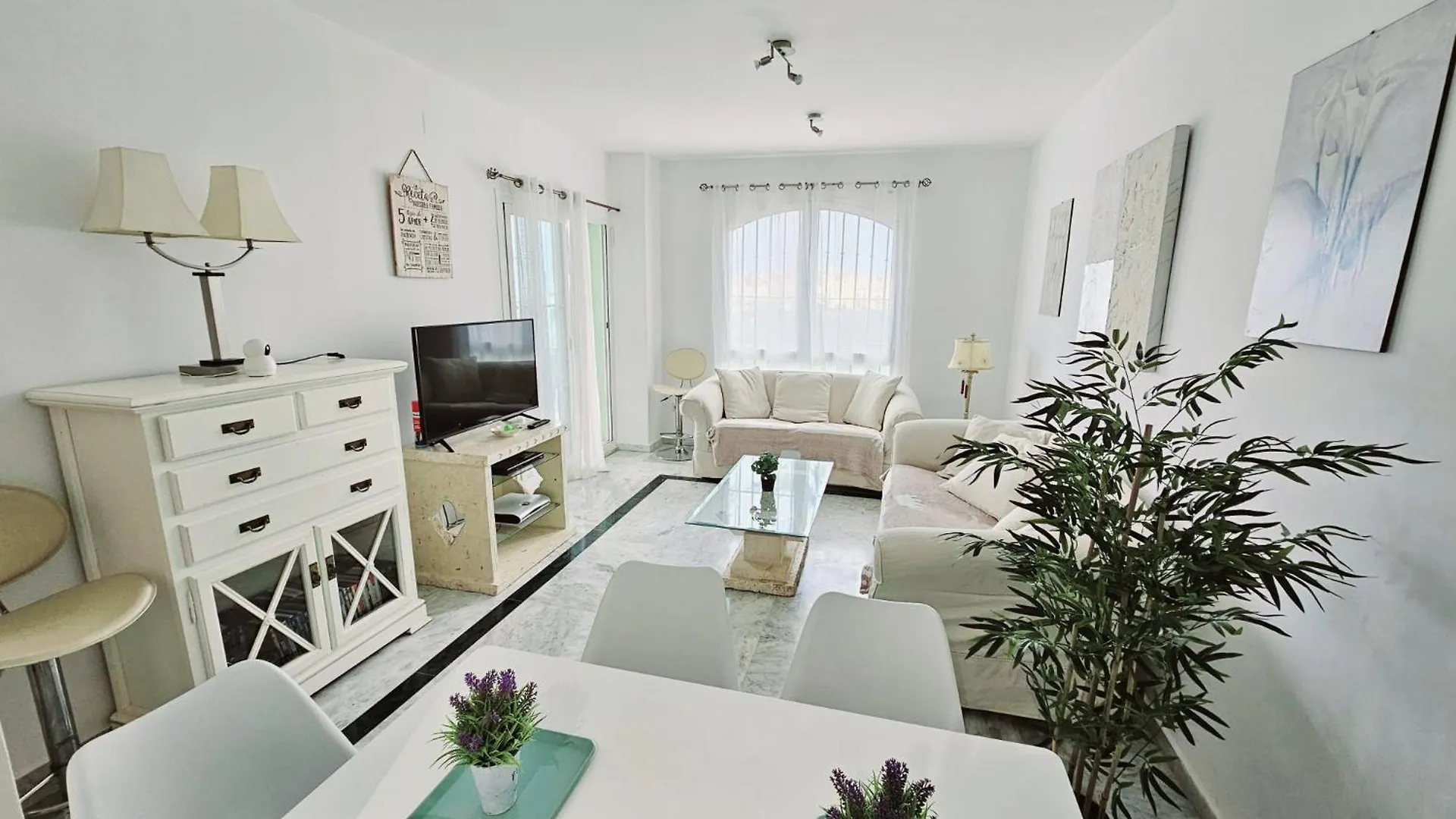 Mijas Golf Retreat With Private Garden, Ideal For Golf Lovers Málaga Apartment